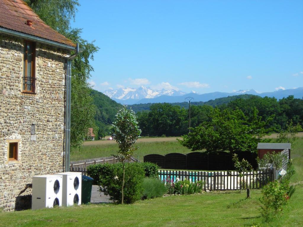 Hotel De Candeloup Monein Exterior photo